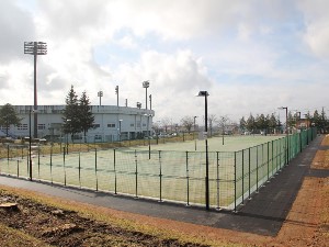新庄テニスコートの画像