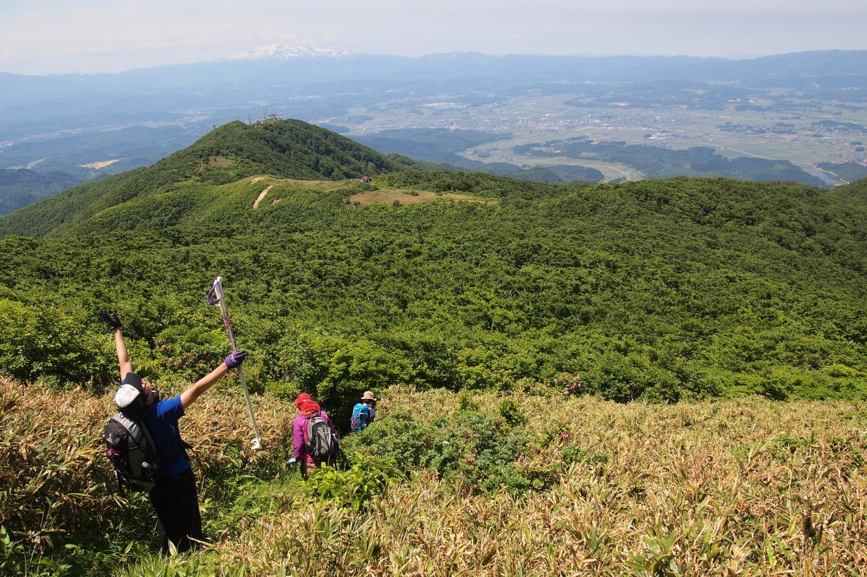 杢蔵山からの新庄市内の画像