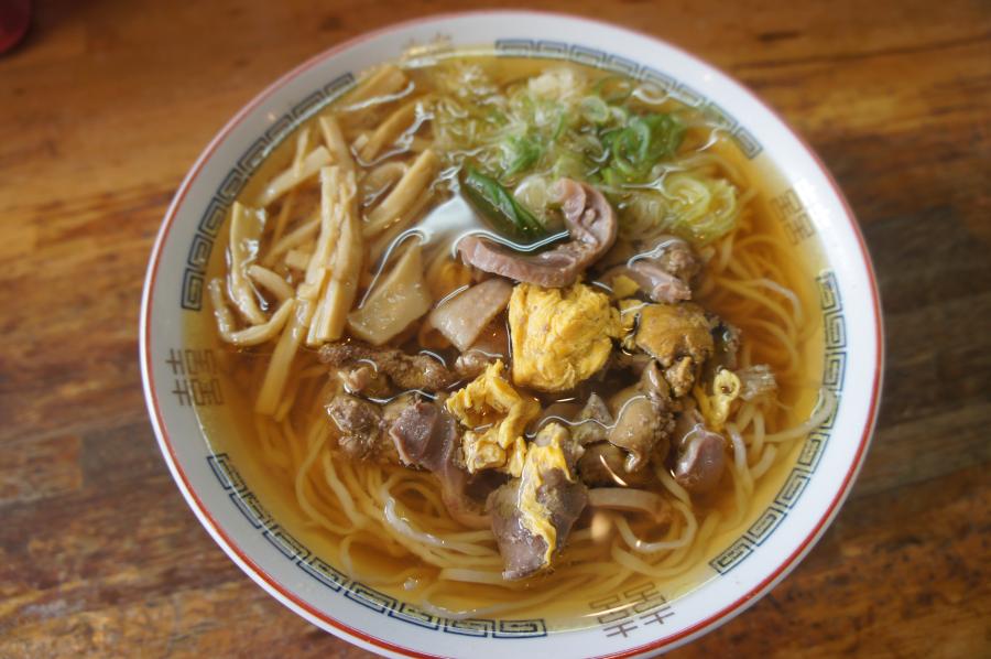 とりもつラーメン　一茶庵